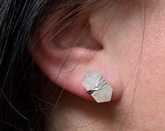 Brincos de Pedra da Lua Arco-Íris | Prata de Lei 925, com Fio Enrolado