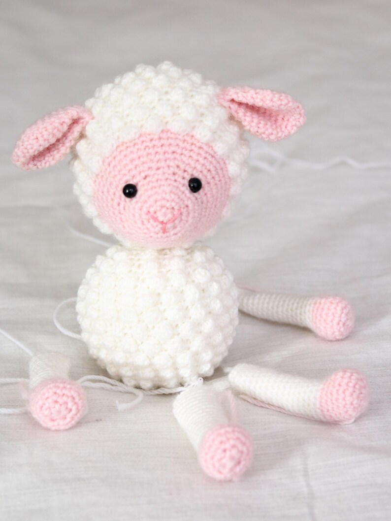 Tappeto Bambini VIMODA Felice Agnello Pecora Rosa – 120 Cm Tondo, Morbido E Anallergico