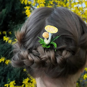 Amanita-Pilz-Haarstab: Haarnadel mit gelbem Feenkern