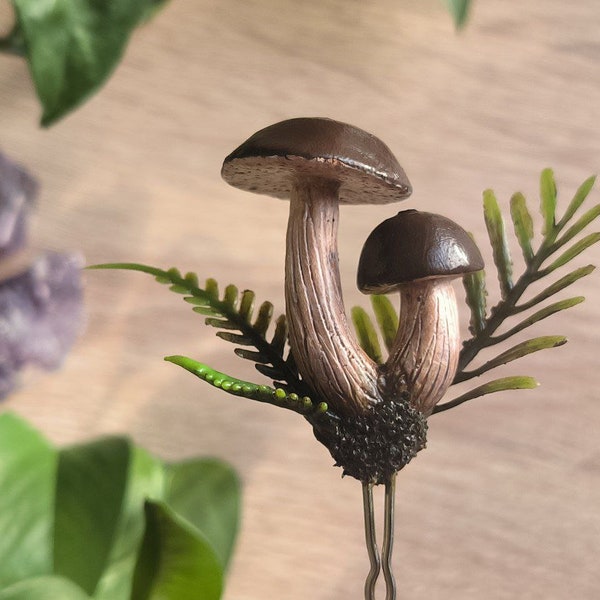 Fairycore Pine Bolete Mushroom Hairpin with Fern - Nature-Inspired Accessory - Goblincore hair jewelry - Polymer clay hair piece