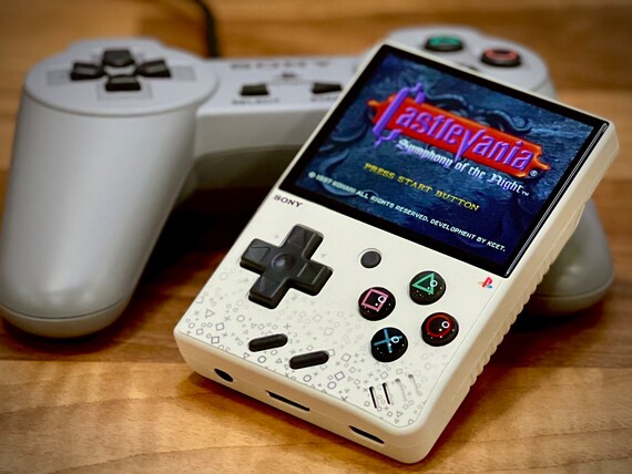 Miyoo ミニ PlayStation ボタンとステッカー モッド (デバイスは