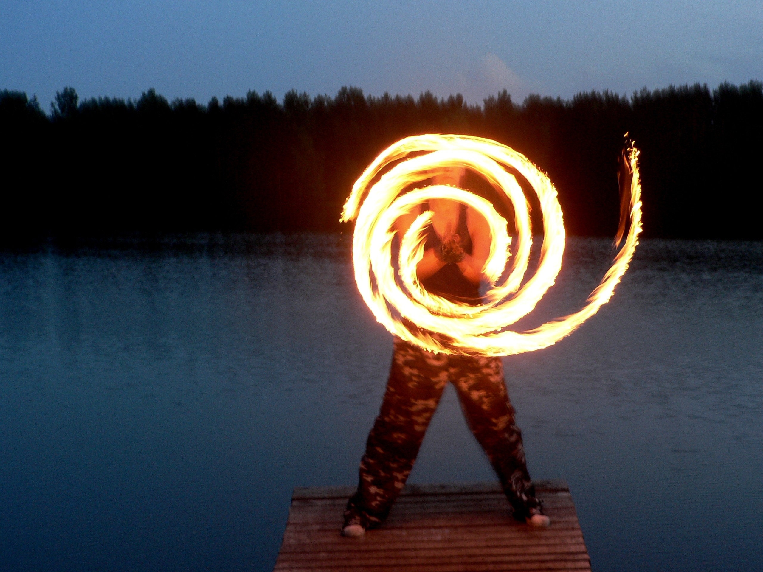 Фаер спин. Огненная подборка. Spinning fireballs. Доп реальность огонь. Fire hoop.