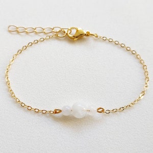 Bracelet pierre de lune, bracelet femme, bracelet fin or, bracelet fin doré, pierre de lune blanche, pierre de lune rose, cadeau Noël. image 2