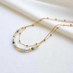 Collier double rangs, collier amazonite, collier perles multicolore, chaîne de boule or, bijoux pierre naturelle, idée cadeau pour femme. image 2