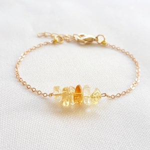 Bracelet citrine, bracelet pierre brute, bracelet femme, bracelet chaîne or. image 1