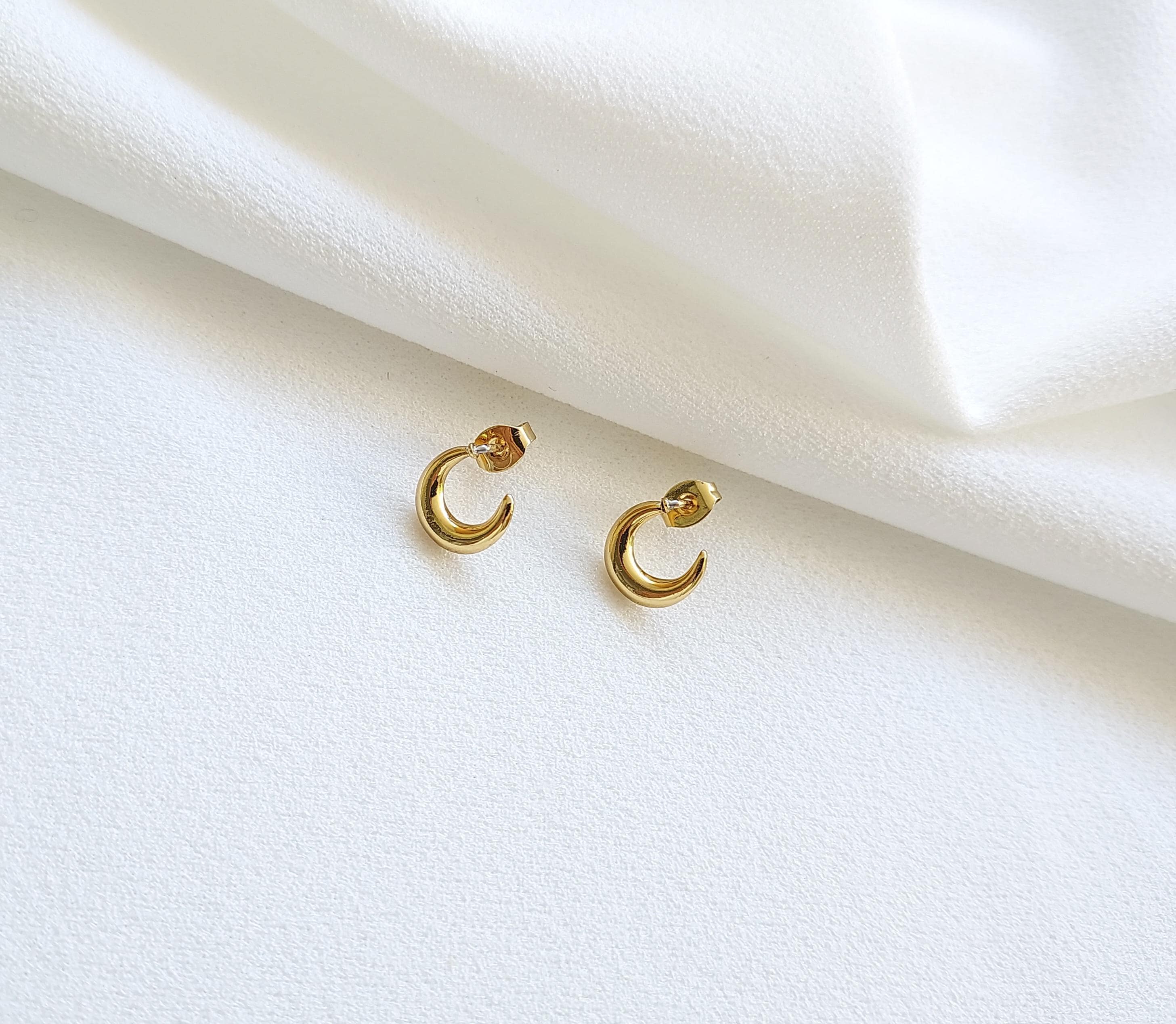 Orecchini asimmetrici con lupo e luna, in acciaio inox, con lupo e luna crescente, per donne e uomini, gioielli minimalisti, idea regalo, Acciaio inossidabile
