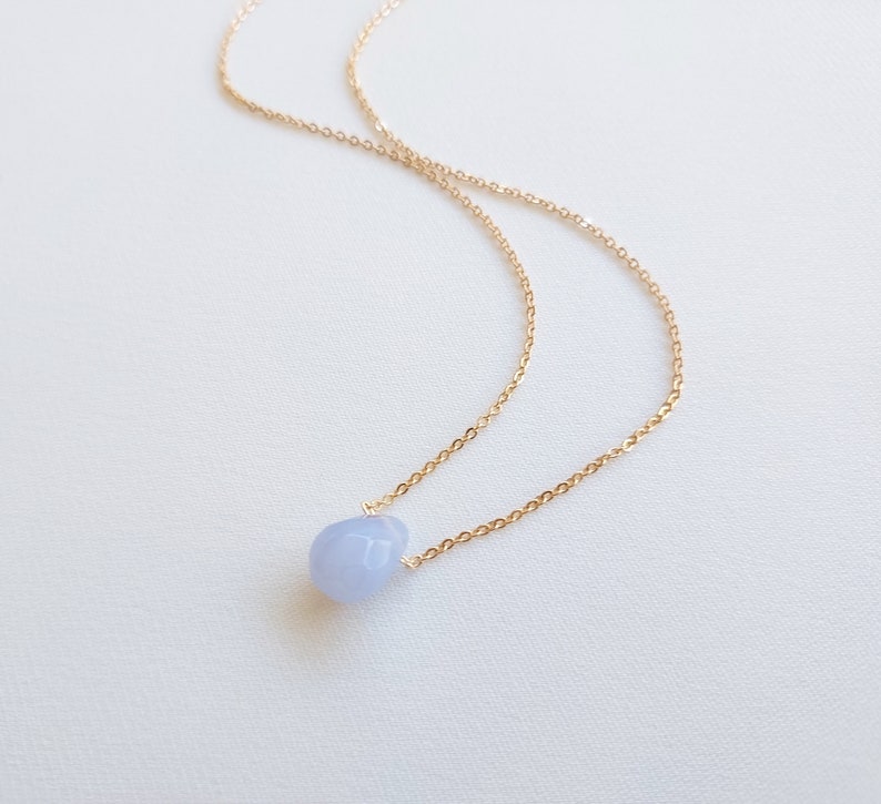 Faceted drop blue chalcedony necklace, women's jewelry gift, very fine chain. 1.Laiton couche d'or