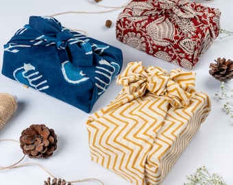 Furoshiki Gift Set in 100% cotton hand block printed with natural dyes (Assorted Colors )