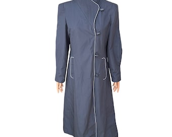 Vintage blue/grey cotton blend trench coat size 13/14 fits like M.