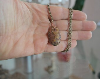 Natural pebble jewelry, stone eco-friendly pendant necklace