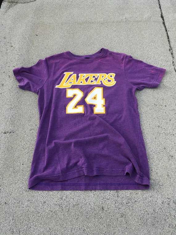 kobe bryant purple shirt