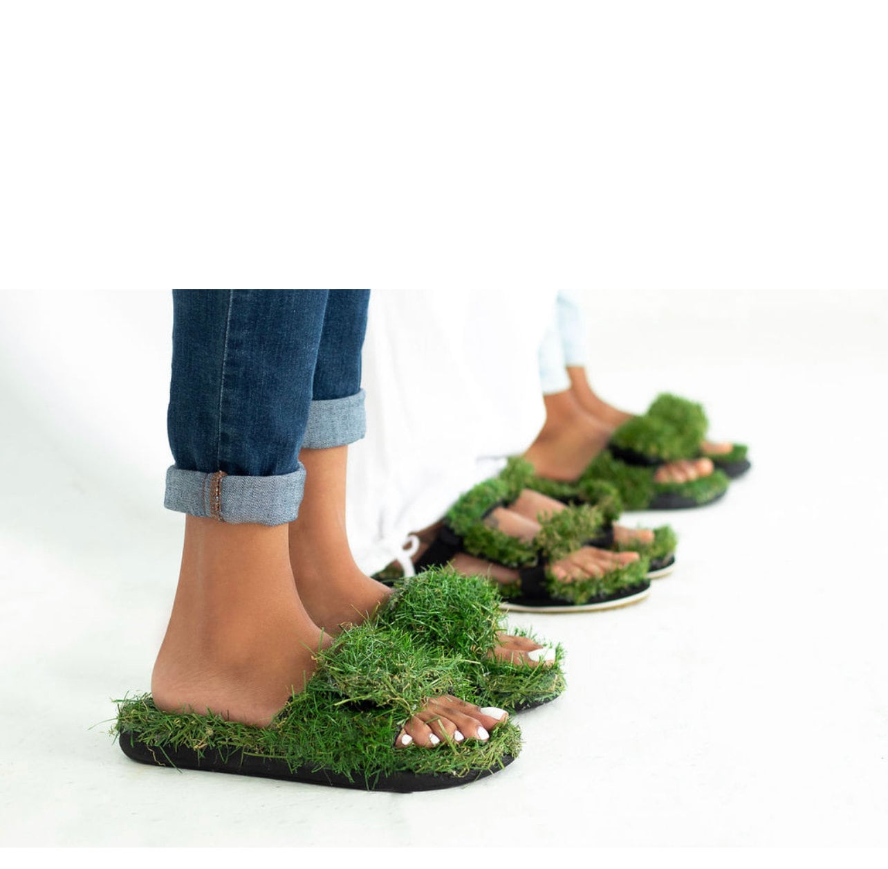 Grass slippers store lowest price