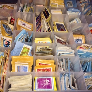 Lot de 45 timbres-poste du Canada, sur papier vintage pour collection de timbres ou collage, fabrication de cartes, papier éphémère, découpage, cadeau