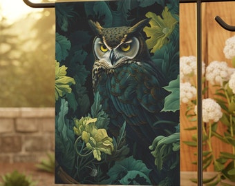 Great Horned Owl Garden Flag - Farmhouse Outdoor Decor, Small Garden Flag, House Flag