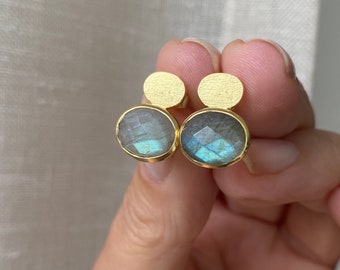 Labradorite earrings gold, labradorite earrings studs, labradorite faceted cabochon, labradorite earrings blue green, faceted labradorite ea