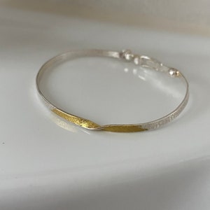 Infinity cuff silver with gold, XS, infinity bracelet for women, mobius bracelet, modern bracelet, twisted bracelet, infinity jewelry