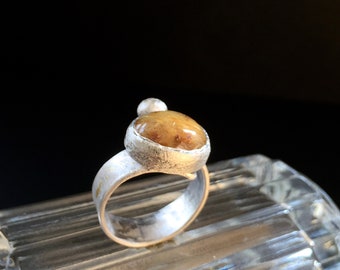 Rutilated quartz silver ring with gold detail, size 6, organic rutilated quartz silver ring with gold detail, natural gem ring