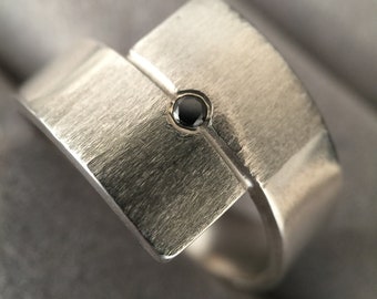 Black Diamond Ring men, handmade, men ring in silver with black diamond, solitaire ring, banding in silver with diamond