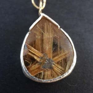 Rutilated quartz pendant, handmade necklace with rutilated quartz, rutilated quartz necklace in silver and gold, drop pendant necklace with
