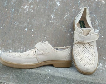 clarks mens walking shoes uk