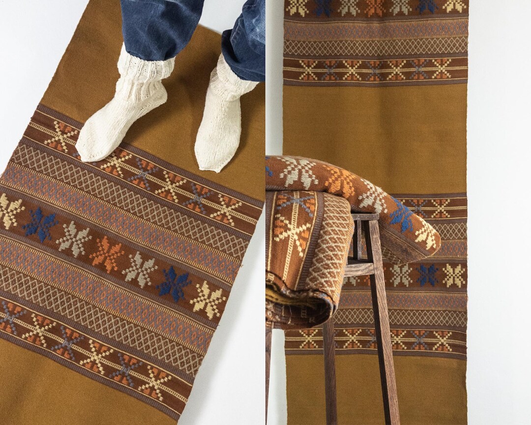 Vintage Crewelwork Handwoven Area Runner Rug 23