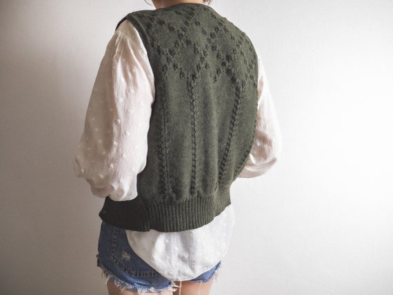 Austrian embroidered sweater vest vintage 1980s K… - image 6
