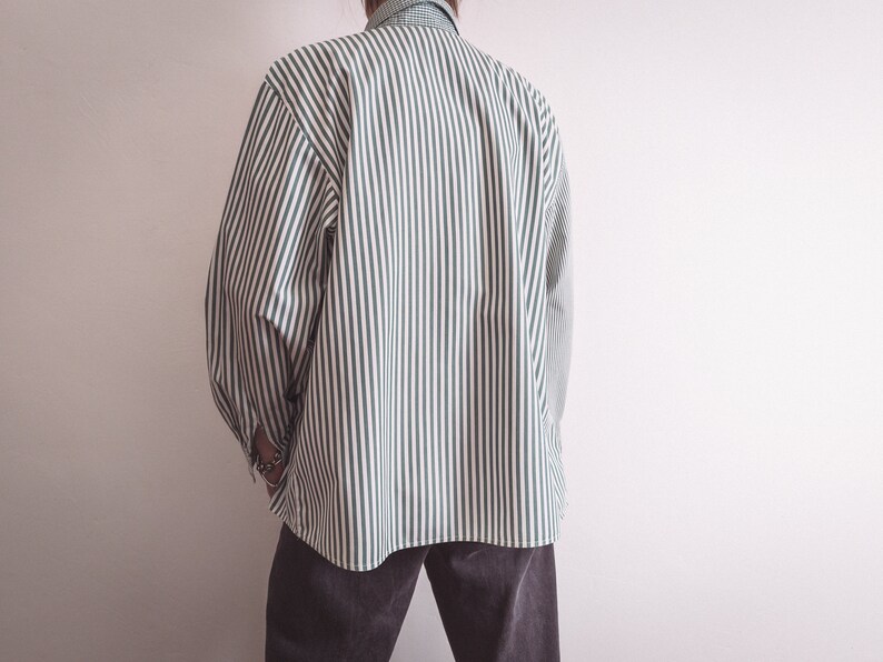 preppy striped dress shirt vintage 1980s 1990s by Comtesse, sage green and white vertical stripes and gingham/vichy check/plaid cotton image 6