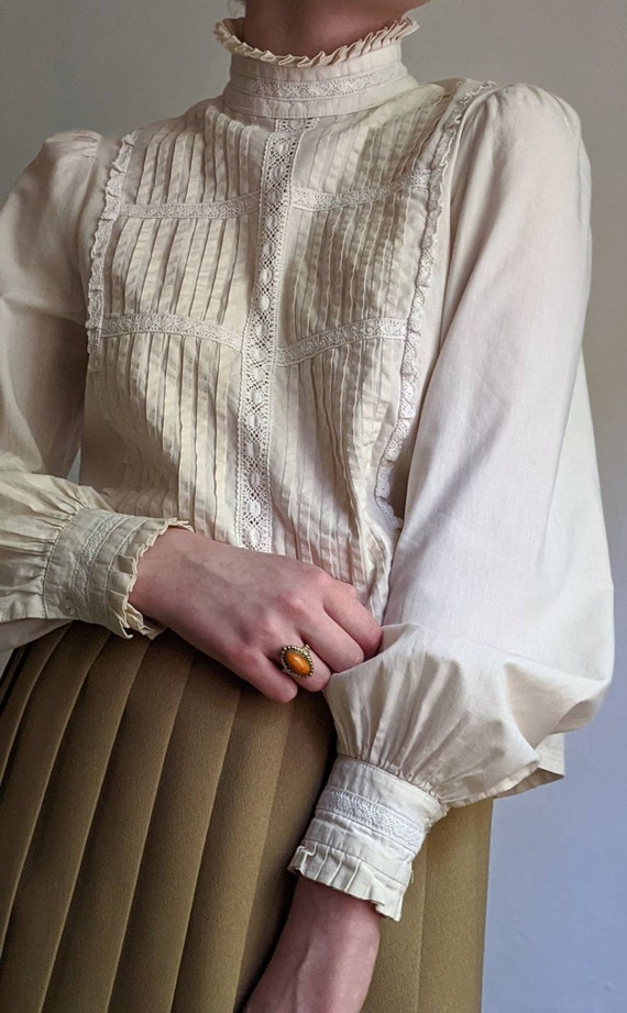 victorian edwardian inspired 1970's laura ashley b