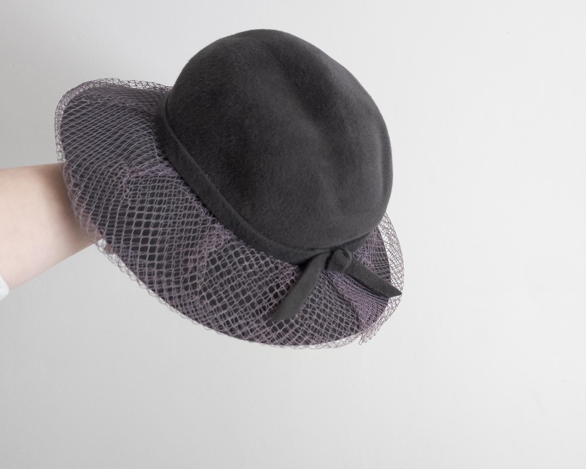 Vintage 1960s English Cocktail Hat, Gray Velour Felt Dress Hat