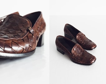 vintage woven leather heeled loafers / size 9 / brown / square toe / low block heel / made in italy