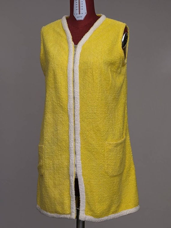 XSm vintage 60s yellow & white terrycloth sleevele