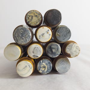 743 grams antique german bakelite rod 12 doorknobs
