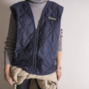 diamond quilted nylon vest corduroy trim in navy blue vintage men&#39;s quilt lightweight zip up vest without pockets size large