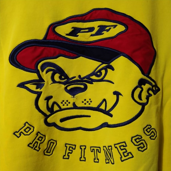 baggy yellow sweatshirt