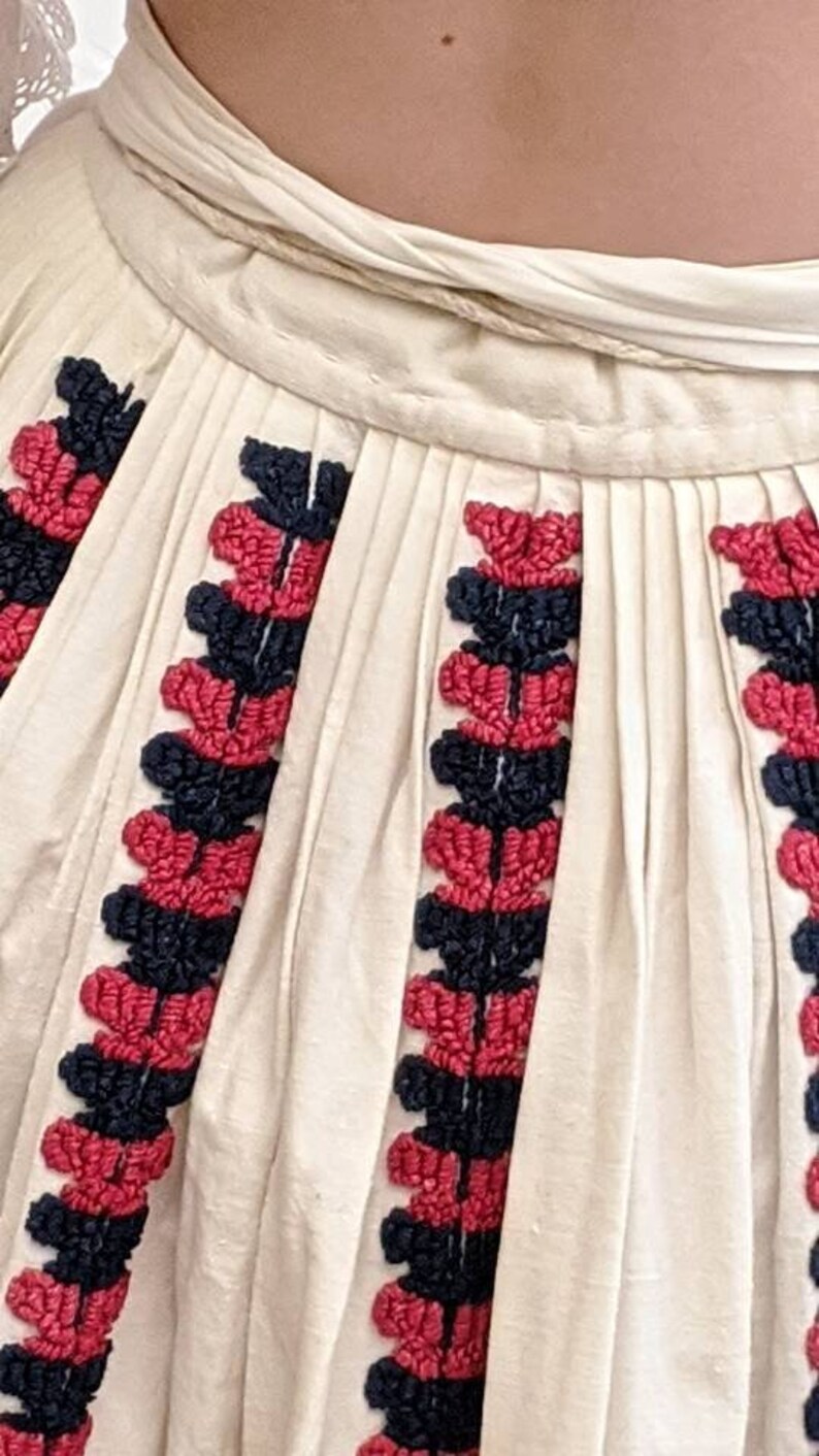 antique vintage hand embroidered boucle stitches folk skirt with scalloped crochet lace edging hem