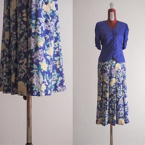 1980s Laura Ashley skirt side button flared pleated midi floral blooming patterned cotton deep periwinkle blue flower power us 8 10 uk 12 14