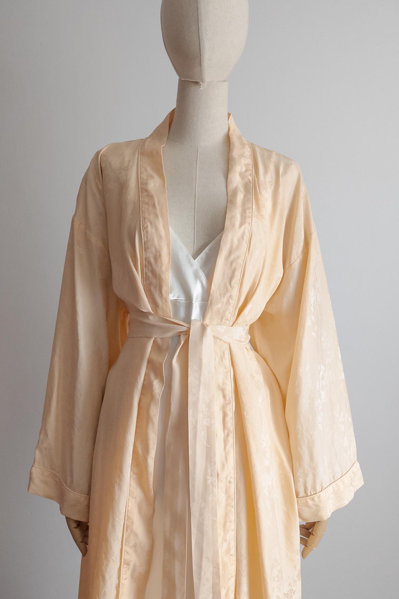 vintage 90s peach silk robe 42 s/m – botanical floral bridal cover up, romantic getting ready gown, honeymoon dressing gown
