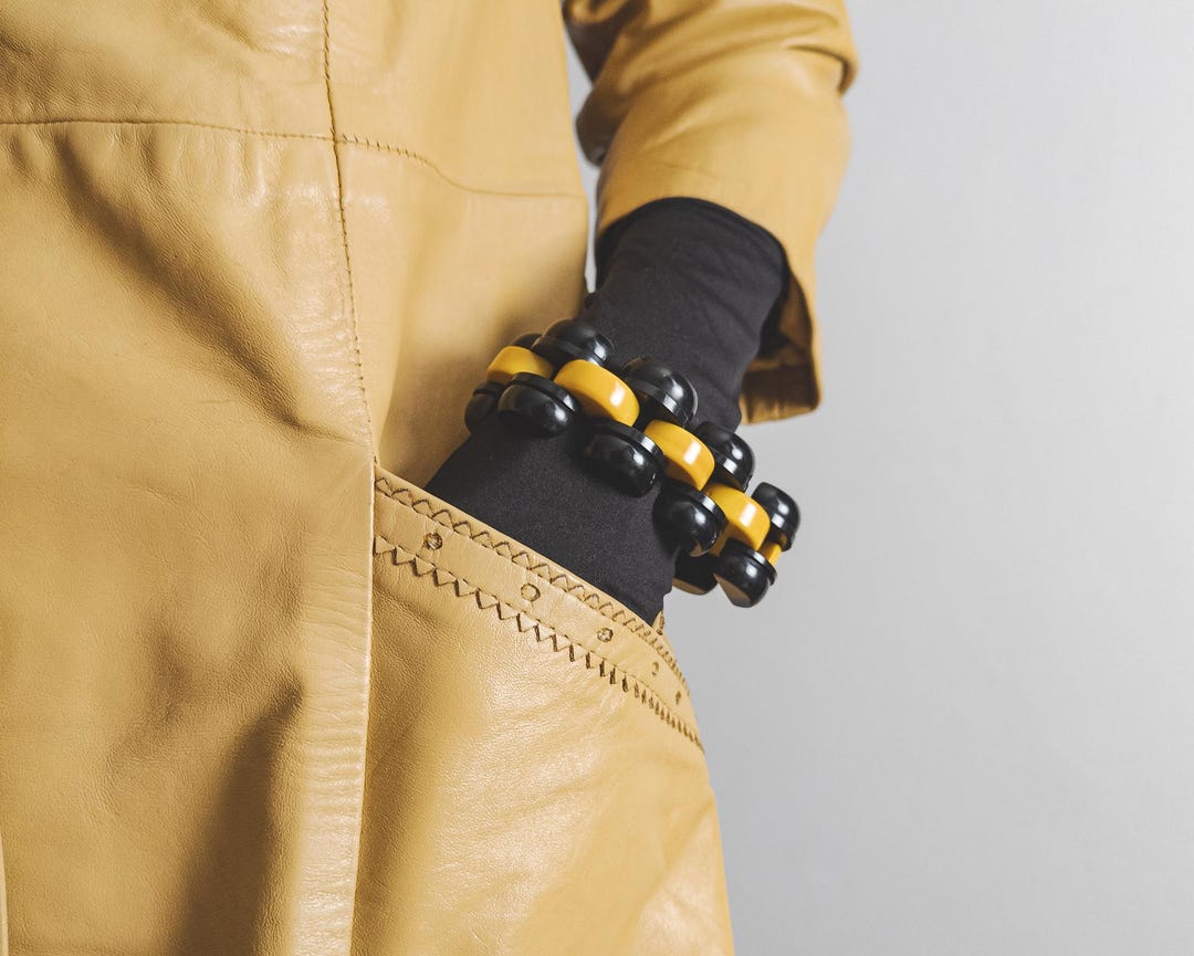 1930s Bakelite Triple Tank Links Bracelet – Butterscotch Black