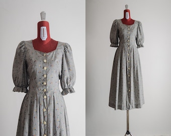 austrian plaid dirndl floral gingham cotton shirtdress with puff sleeve - small to medium