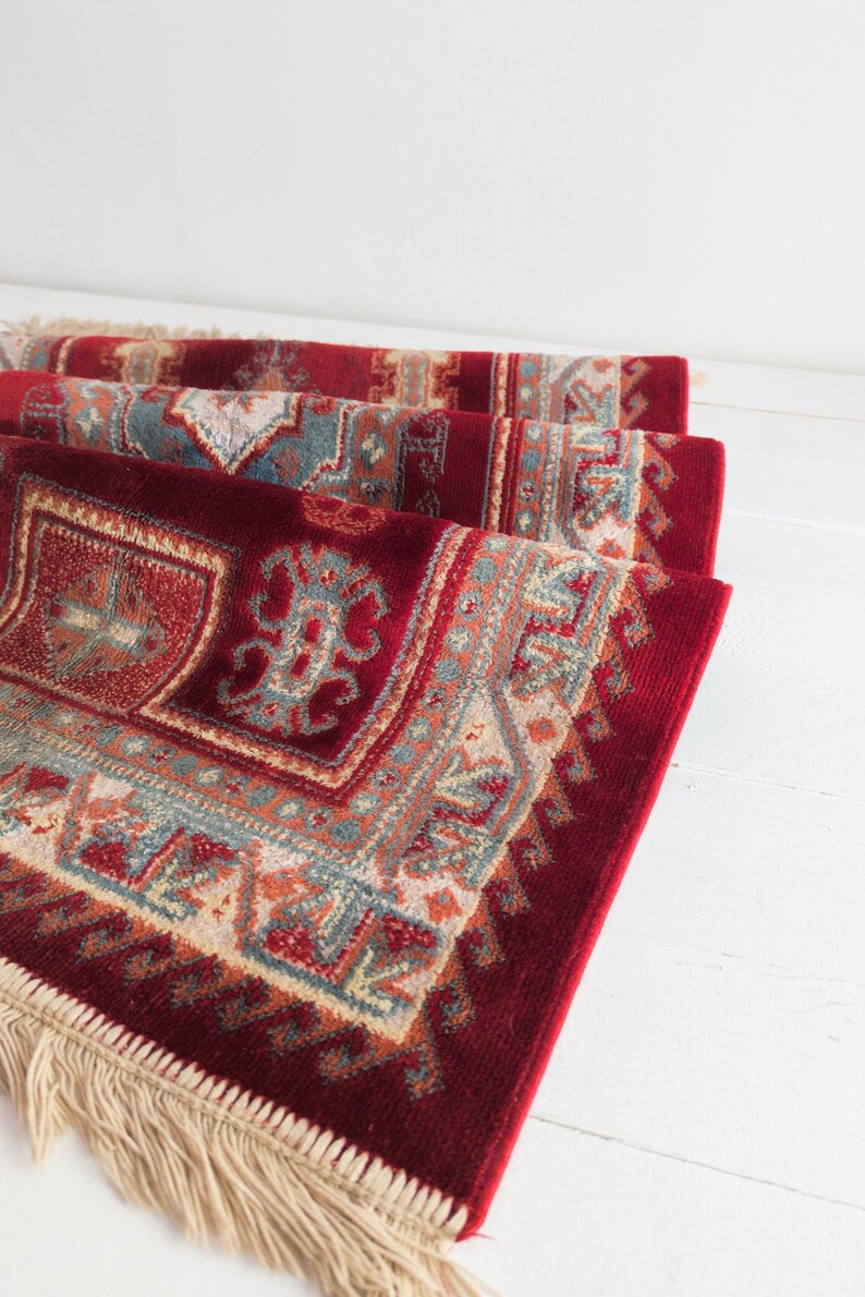Vintage Oriental Rug – Small Woven Carpet – Boho Rustic Home Decor ...