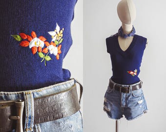 embroidered fine knit sweater vest - midnight blue - ladies - vintage/70s mod/retro - xs/s