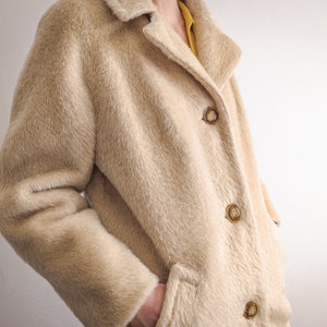 1960s Mod Pure Luxury Mohair Coat women&#39;s England fashion 60s light beige MOHAIR TEDDY COAT womenswear outerwear vintage 3/4 length coat