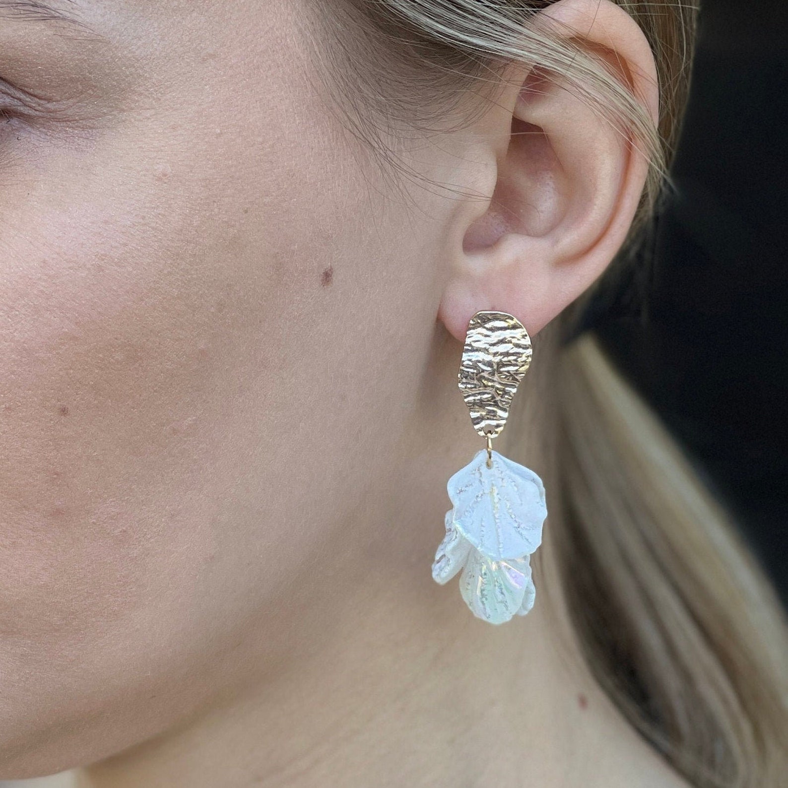 White Petal Flower Earrings Petals Earrings Summer Earrings Etsy