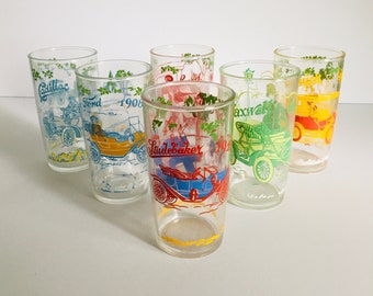 Vintage Hazel Atlas Sour Cream Glass With Yellow Daisy Pinwheel