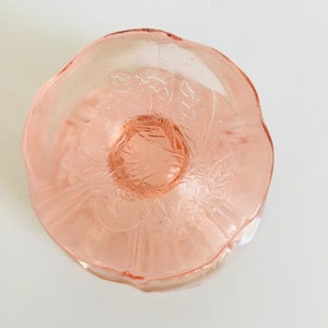 Set Of Four jeanette Glass Cherry Blossom Sherbet Dishes , Jeanette Pink Depression Sherbets , Pink depression Glass Dessert Bowls image 7