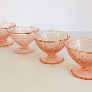 Set Of Four jeanette Glass Cherry Blossom Sherbet Dishes , Jeanette Pink Depression Sherbets , Pink depression Glass Dessert Bowls image 9