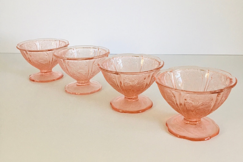Set Of Four jeanette Glass Cherry Blossom Sherbet Dishes , Jeanette Pink Depression Sherbets , Pink depression Glass Dessert Bowls image 9