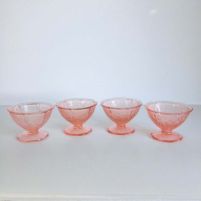 Set Of Four jeanette Glass Cherry Blossom Sherbet Dishes , Jeanette Pink Depression Sherbets , Pink depression Glass Dessert Bowls image 1