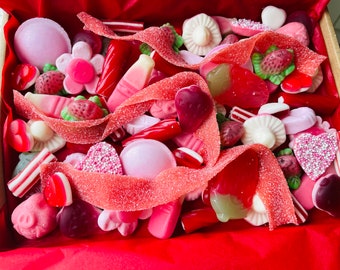 Strawberry Dream Pick & Mix Share Box