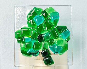 Three-Leaf Shamrock Fused Glass Night Light